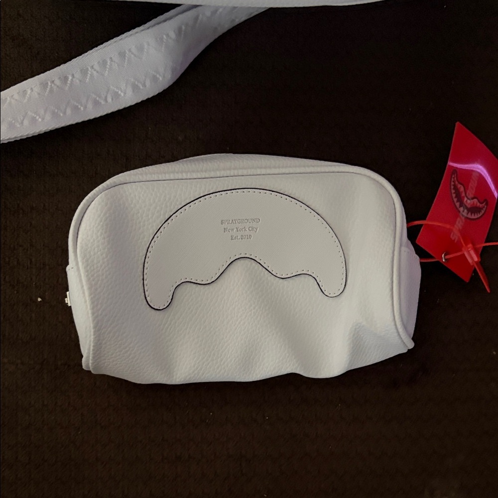 Sprayground mini duffle bag with matching pouch - Picture 3 of 11
